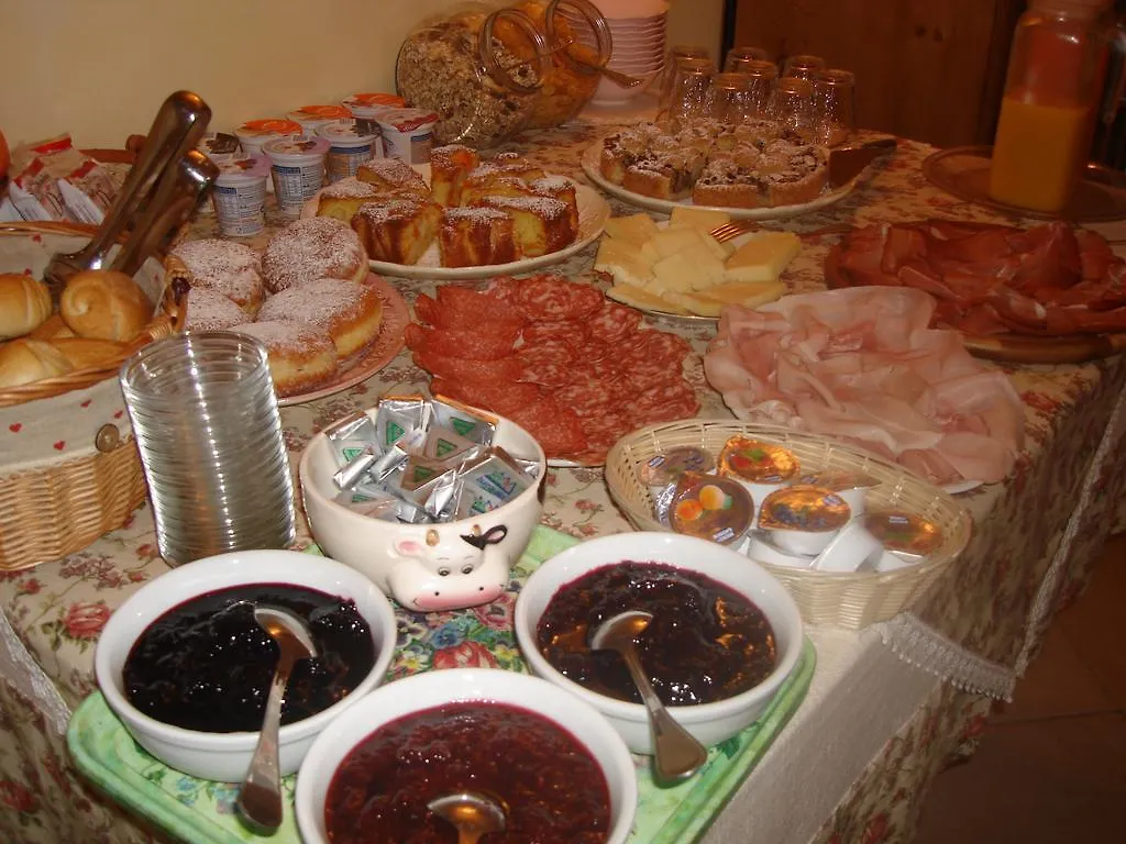 Monti Del Sole Bed and Breakfast Pedavena Italië